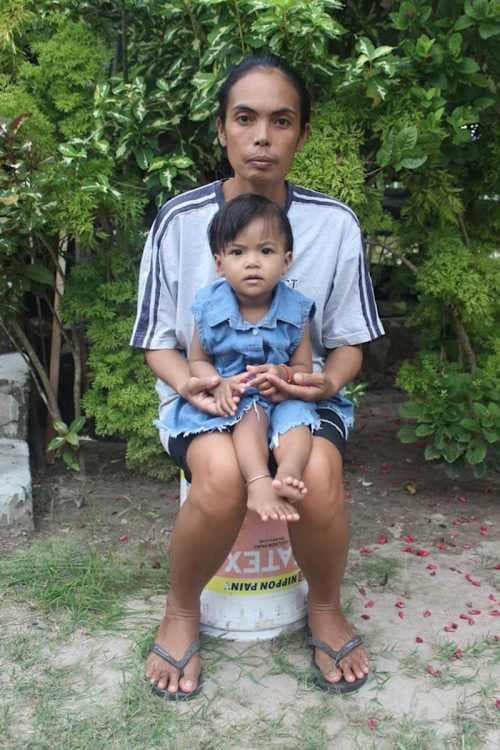 An unsponsored girl named Kayla from Indonesia who has waited 407 days for a sponsor.