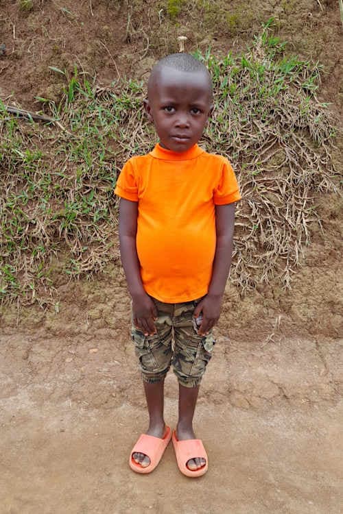 An unsponsored boy named Bas from Rwanda who lives in an AIDS-affected area, is vulnerable to exploitation and has waited 404 days for a sponsor.