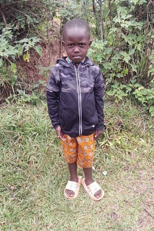 An unsponsored boy named Salom from Rwanda who lives in an AIDS-affected area, is vulnerable to exploitation and has waited 405 days for a sponsor.