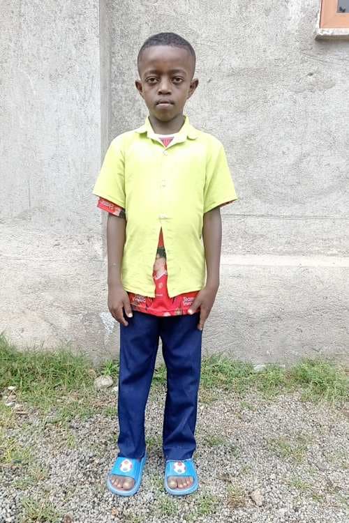 An unsponsored boy named Tewdros from Ethiopia who lives in an AIDS-affected area, is vulnerable to exploitation and has waited 559 days for a sponsor.