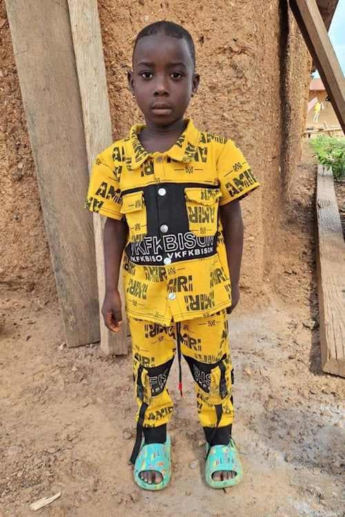 An unsponsored boy named Mawuena from Togo who lives in an AIDS-affected area, is vulnerable to exploitation and has waited 441 days for a sponsor.