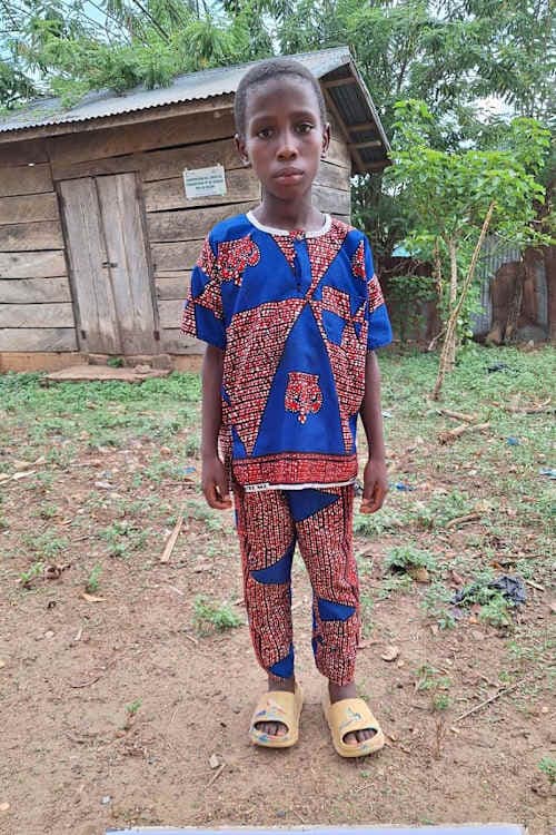 An unsponsored boy named Rock from Togo who lives in an AIDS-affected area, is vulnerable to exploitation and has waited 464 days for a sponsor.