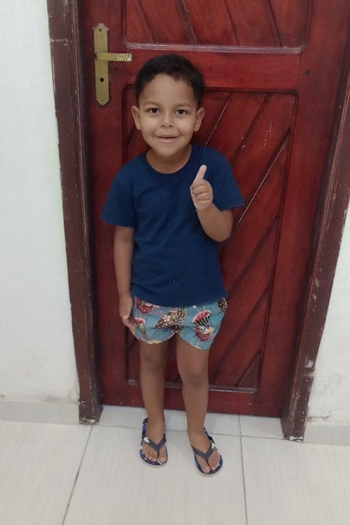 An unsponsored boy named Geovanne from Brazil who has waited 478 days for a sponsor.