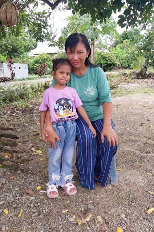 An unsponsored girl named Ana from Indonesia who has waited 477 days for a sponsor.