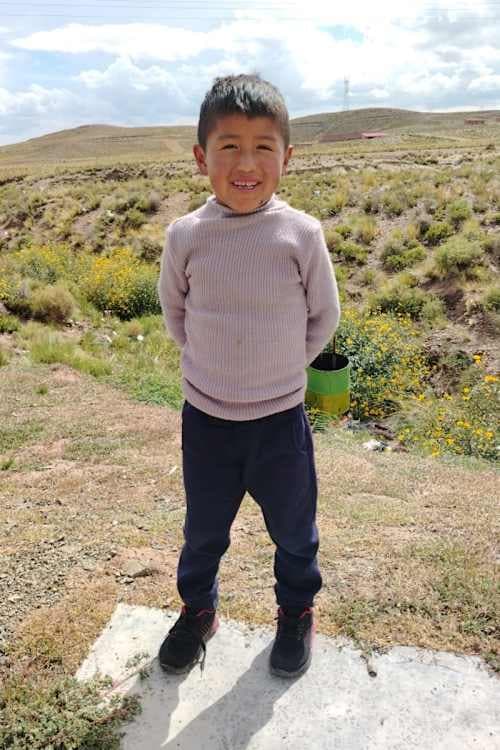 An unsponsored boy named Edson from Bolivia who has waited 475 days for a sponsor.