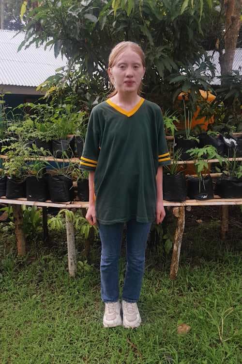 An unsponsored girl named Ona from Indonesia who has waited 302 days for a sponsor.