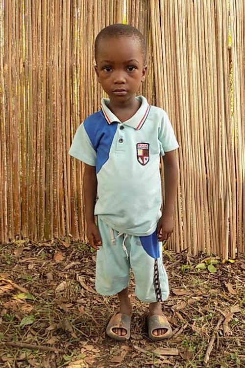 An unsponsored boy named Richard from Togo who lives in an AIDS-affected area, is vulnerable to exploitation and has waited 485 days for a sponsor.