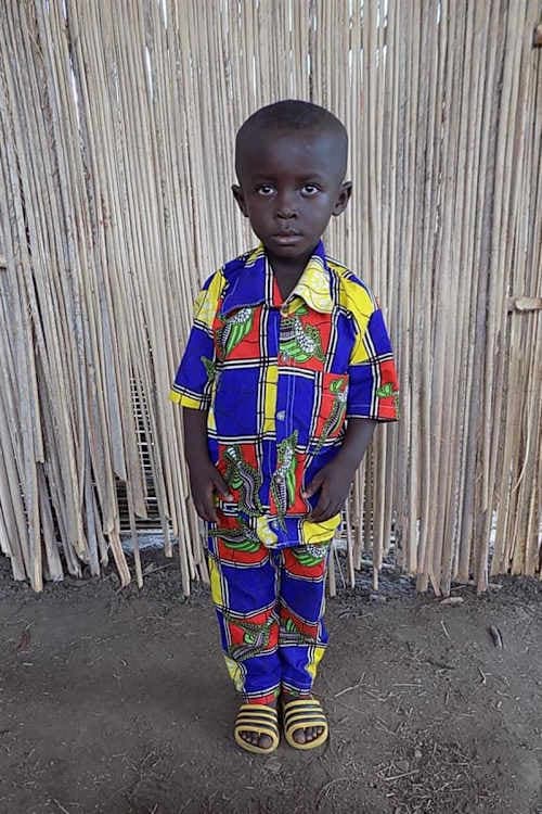 An unsponsored boy named Boss from Togo who lives in an AIDS-affected area, is vulnerable to exploitation and has waited 448 days for a sponsor.
