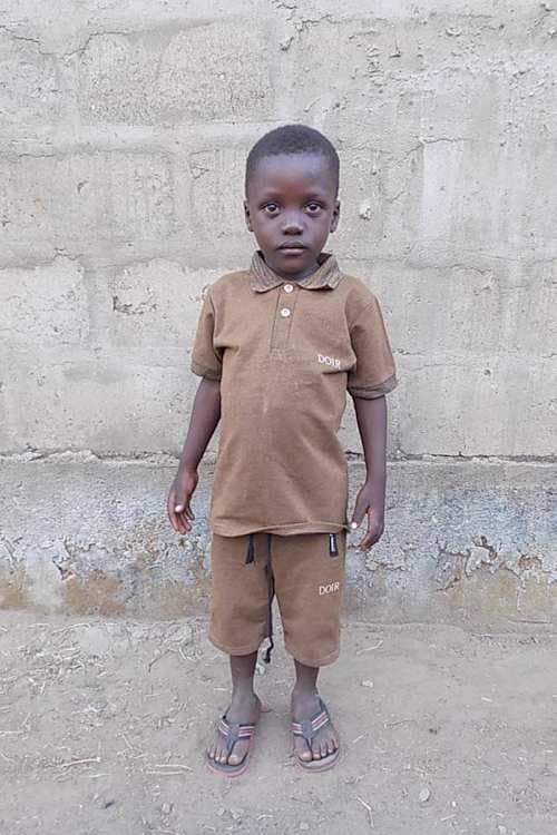 An unsponsored boy named Kossivi from Togo who lives in an AIDS-affected area, is vulnerable to exploitation and has waited 444 days for a sponsor.