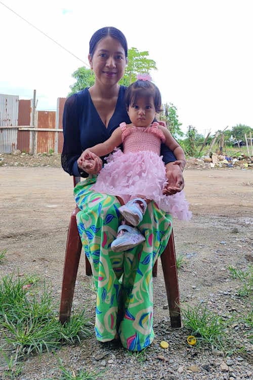 An unsponsored girl named Kaira from Ecuador who has waited 423 days for a sponsor.