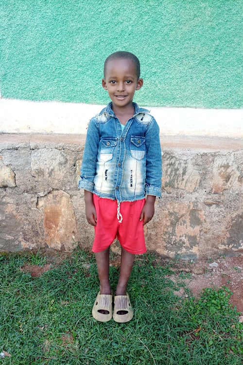 An unsponsored boy named Dawit from Ethiopia who lives in an AIDS-affected area, is vulnerable to exploitation and has waited 435 days for a sponsor.