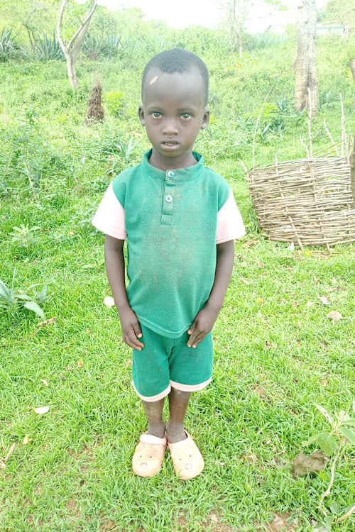 An unsponsored boy named Yared from Ethiopia who lives in an AIDS-affected area, is vulnerable to exploitation and has waited 387 days for a sponsor.