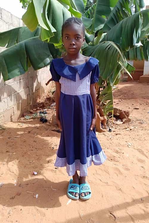 An unsponsored girl named Anifatou from Burkina Faso who lives in an AIDS-affected area, is vulnerable to exploitation and has waited 558 days for a sponsor.