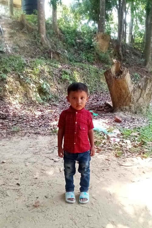An unsponsored boy named Purno from Bangladesh who is vulnerable to exploitation and has waited 377 days for a sponsor.
