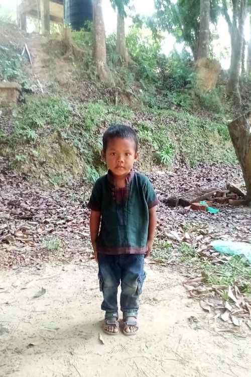 An unsponsored boy named Dipto from Bangladesh who is vulnerable to exploitation and has waited 377 days for a sponsor.