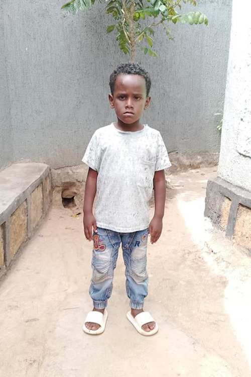 An unsponsored boy named Eyoatam from Ethiopia who lives in an AIDS-affected area, is vulnerable to exploitation and has waited 462 days for a sponsor.
