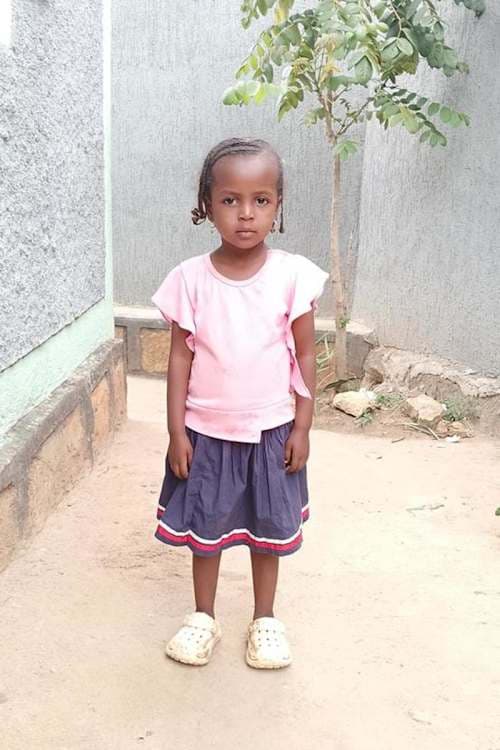 An unsponsored girl named Sinbone from Ethiopia who lives in an AIDS-affected area, is vulnerable to exploitation and has waited 416 days for a sponsor.