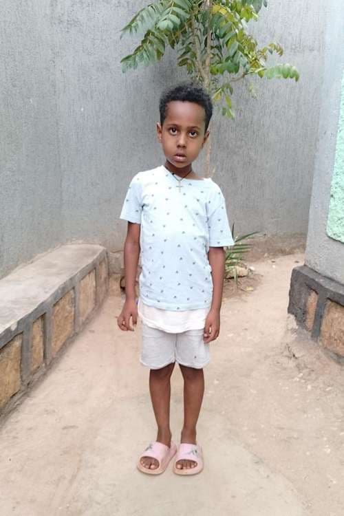 An unsponsored boy named Abiysmak from Ethiopia who lives in an AIDS-affected area, is vulnerable to exploitation and has waited 448 days for a sponsor.