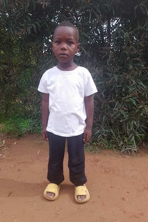 An unsponsored boy named Manzi from Rwanda who lives in an AIDS-affected area, is vulnerable to exploitation and has waited 368 days for a sponsor.