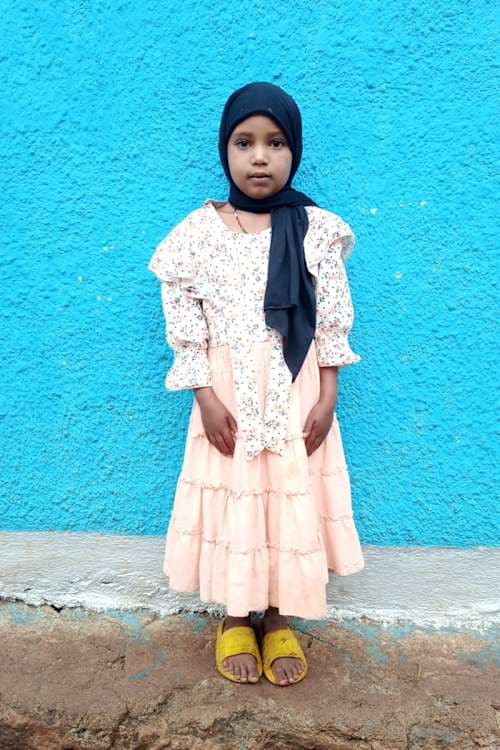 An unsponsored girl named Hamdiya from Ethiopia who lives in an AIDS-affected area, is vulnerable to exploitation and has waited 393 days for a sponsor.