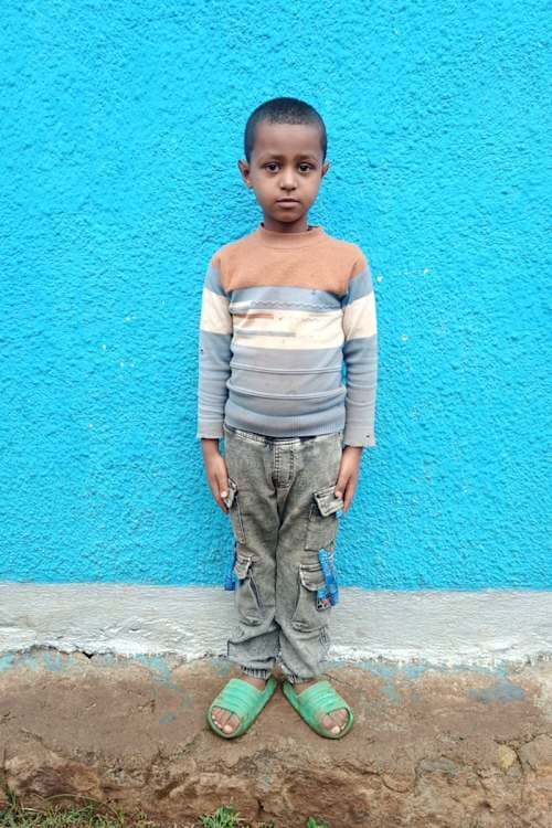 An unsponsored boy named Samuel from Ethiopia who lives in an AIDS-affected area, is vulnerable to exploitation and has waited 393 days for a sponsor.