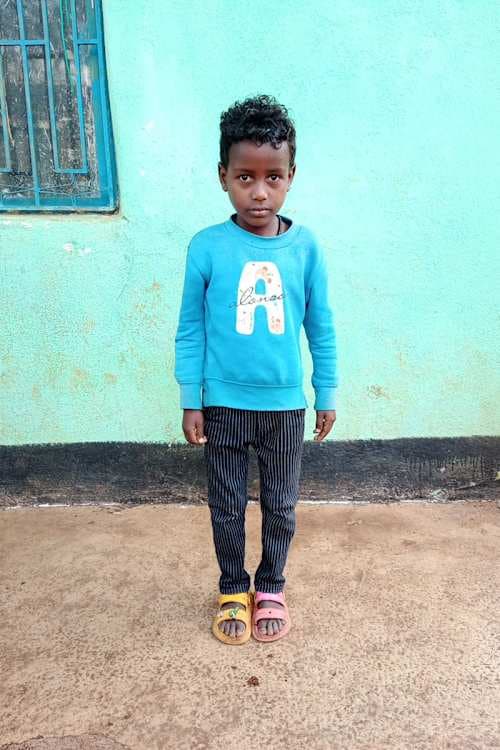 An unsponsored boy named Lemi from Ethiopia who lives in an AIDS-affected area, is vulnerable to exploitation and has waited 384 days for a sponsor.