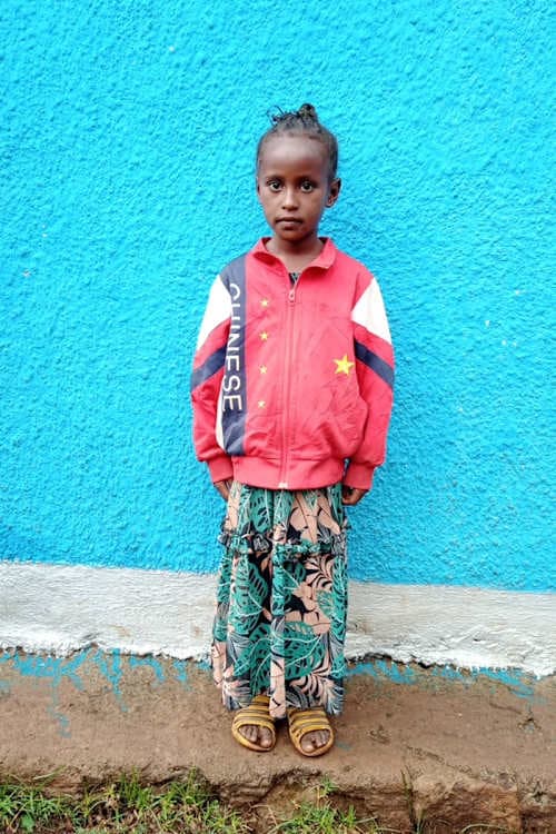 An unsponsored girl named Derartu from Ethiopia who lives in an AIDS-affected area, is vulnerable to exploitation and has waited 377 days for a sponsor.