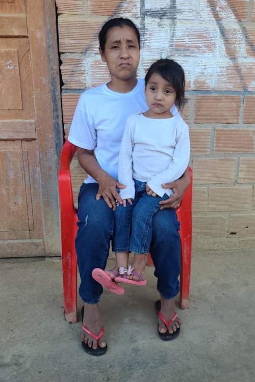 An unsponsored girl named Anlly from Peru who has waited 387 days for a sponsor.