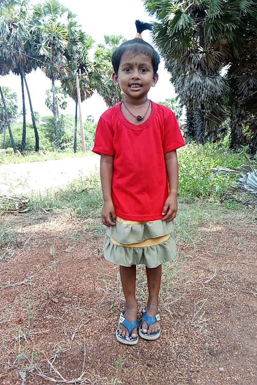 An unsponsored girl named Kiyansa from Sri Lanka who has waited 468 days for a sponsor.