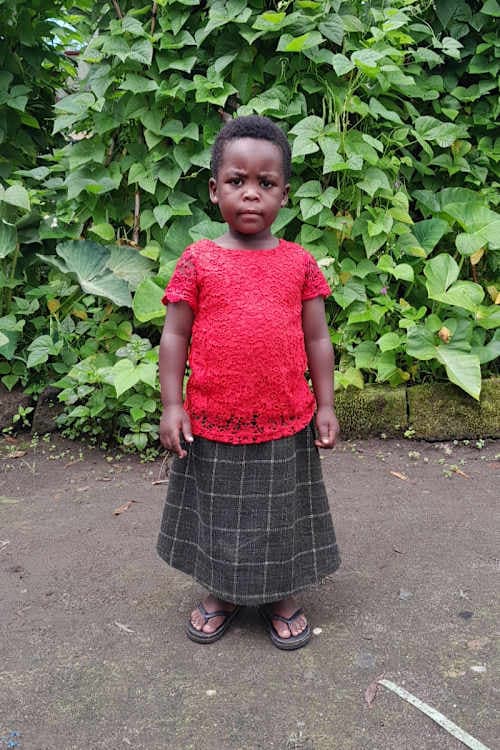 An unsponsored girl named Umwari from Rwanda who lives in an AIDS-affected area, is vulnerable to exploitation and has waited 401 days for a sponsor.