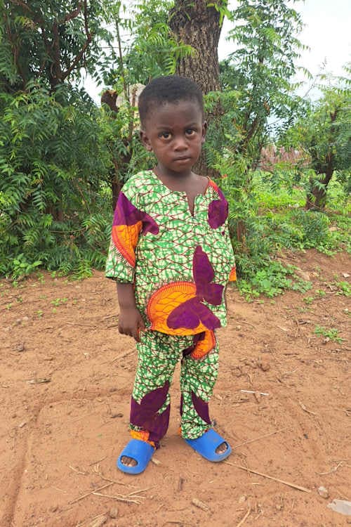 An unsponsored boy named Sulemana from Ghana who lives in an AIDS-affected area and has waited 320 days for a sponsor.