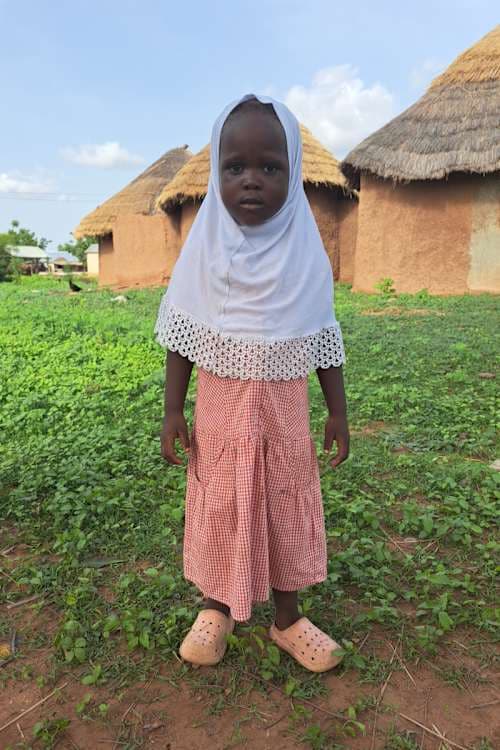 An unsponsored girl named Sumayatu from Ghana who lives in an AIDS-affected area and has waited 322 days for a sponsor.