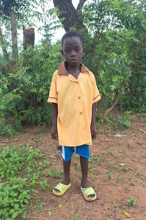 An unsponsored boy named Hanan from Ghana who lives in an AIDS-affected area and has waited 323 days for a sponsor.
