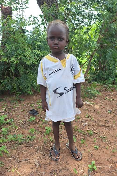 An unsponsored girl named Malia from Ghana who lives in an AIDS-affected area and has waited 323 days for a sponsor.