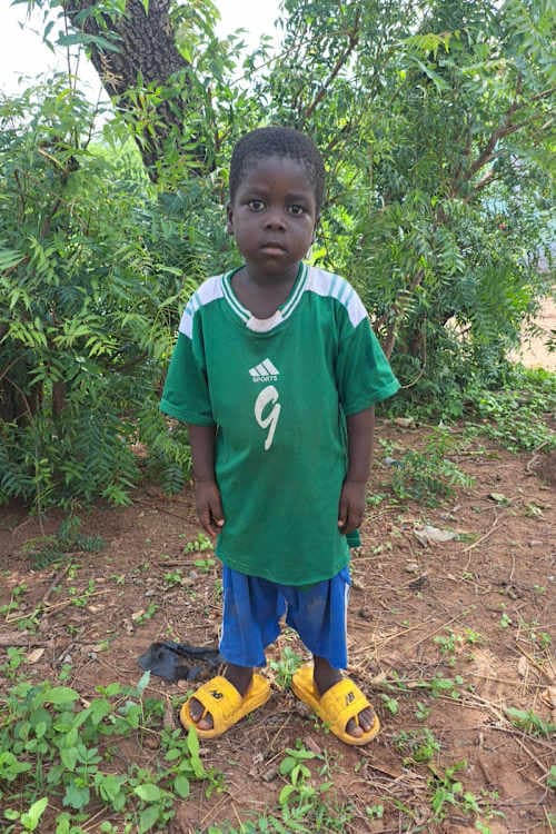 An unsponsored boy named Ayuba from Ghana who lives in an AIDS-affected area and has waited 323 days for a sponsor.