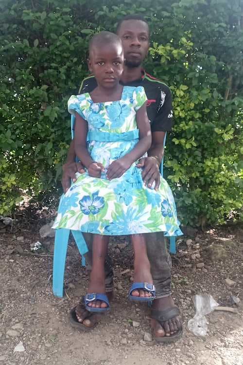 An unsponsored girl named Coshen from Uganda who lives in an AIDS-affected area, is vulnerable to exploitation and has waited 368 days for a sponsor.