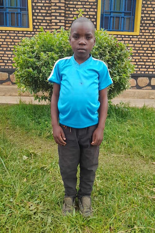 An unsponsored boy named Elisa from Rwanda who lives in an AIDS-affected area, is vulnerable to exploitation and has waited 645 days for a sponsor.