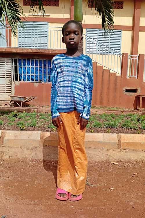 An unsponsored girl named Kadiatou from Burkina Faso who lives in an AIDS-affected area, is vulnerable to exploitation and has waited 554 days for a sponsor.