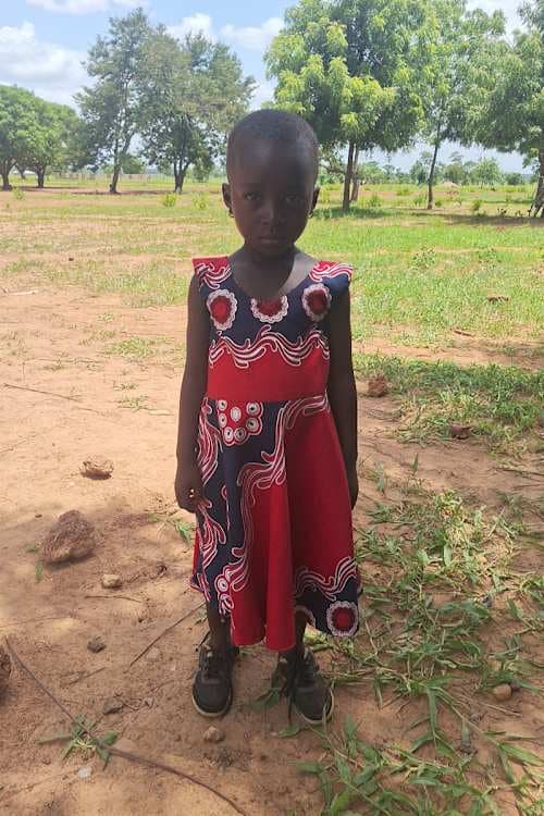 An unsponsored girl named Makootii from Ghana who lives in an AIDS-affected area and has waited 342 days for a sponsor.