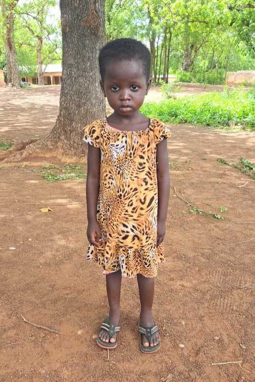 An unsponsored girl named Powon from Ghana who lives in an AIDS-affected area and has waited 324 days for a sponsor.