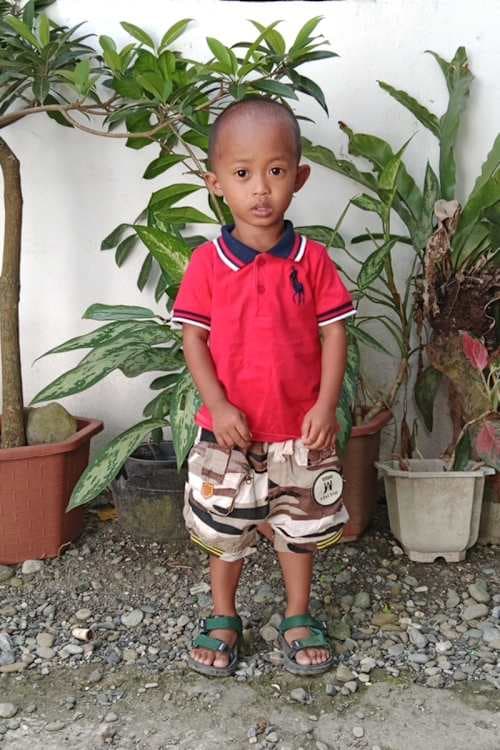An unsponsored boy named Raiven from Philippines who has waited 311 days for a sponsor.