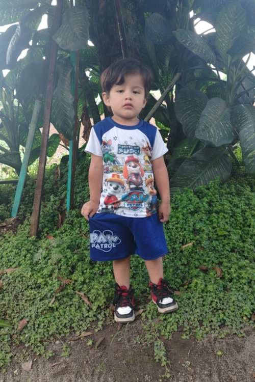 An unsponsored boy named Dereck from El Salvador who has waited 477 days for a sponsor.