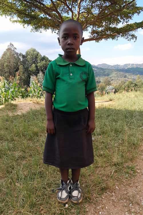 An unsponsored girl named Claudine from Rwanda who lives in an AIDS-affected area, is vulnerable to exploitation and has waited 480 days for a sponsor.