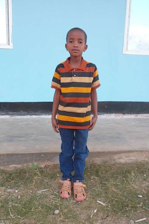 An unsponsored boy named Faisal from Tanzania who lives in an AIDS-affected area, is vulnerable to exploitation and has waited 488 days for a sponsor.