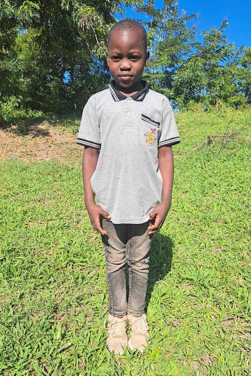 An unsponsored boy named Samwel from Tanzania who lives in an AIDS-affected area, is vulnerable to exploitation and has waited 402 days for a sponsor.