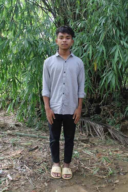 An unsponsored boy named Prokanto from Bangladesh who is vulnerable to exploitation and has waited 511 days for a sponsor.