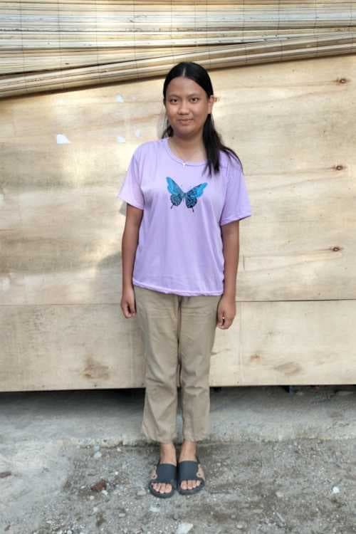 An unsponsored girl named Jeklyn from Indonesia who has waited 322 days for a sponsor.