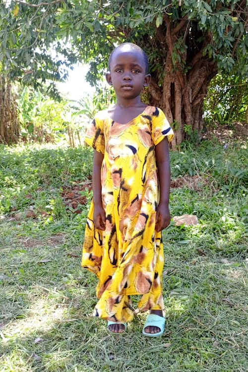 An unsponsored girl named Munguleni from Uganda who lives in an AIDS-affected area, is vulnerable to exploitation and has waited 294 days for a sponsor.