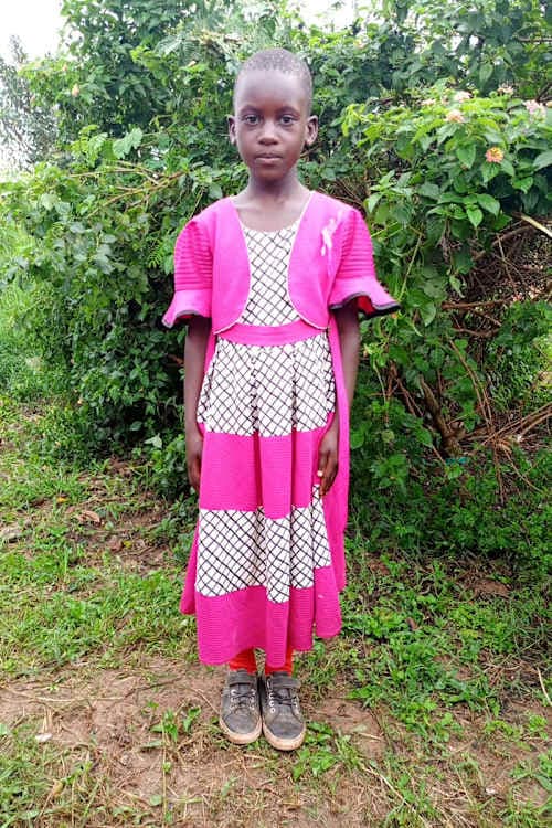 An unsponsored girl named Esther from Uganda who lives in an AIDS-affected area, is vulnerable to exploitation and has waited 433 days for a sponsor.