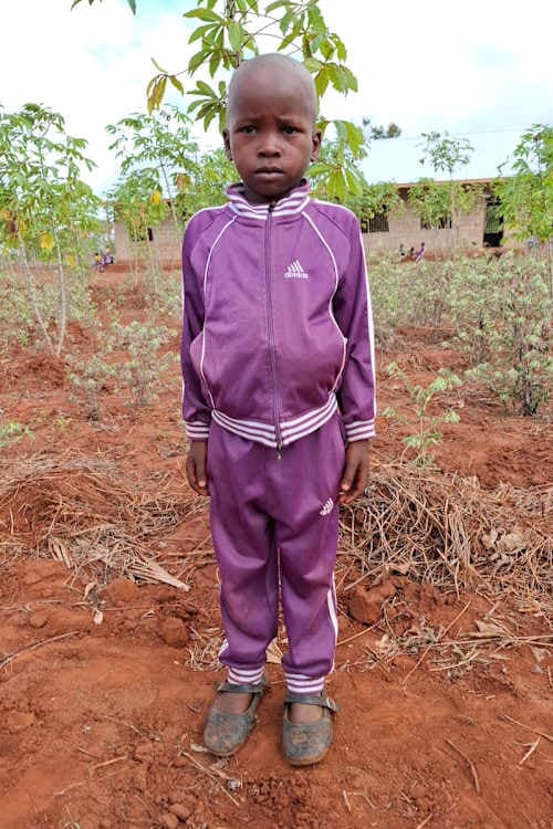 An unsponsored boy named Mahamudu from Tanzania who lives in an AIDS-affected area, is vulnerable to exploitation and has waited 467 days for a sponsor.
